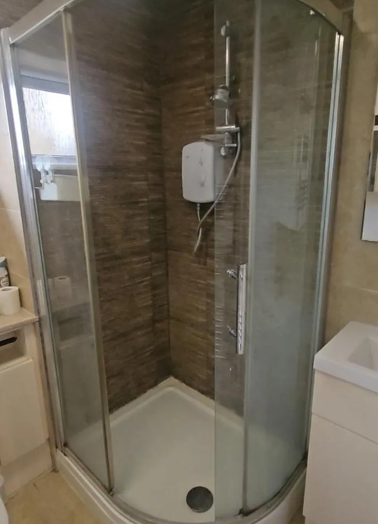 Heathrow Airport Pick Up-Paid Uxbridge Cozy Shared Home Near Brunel University Londres Royaume-Uni